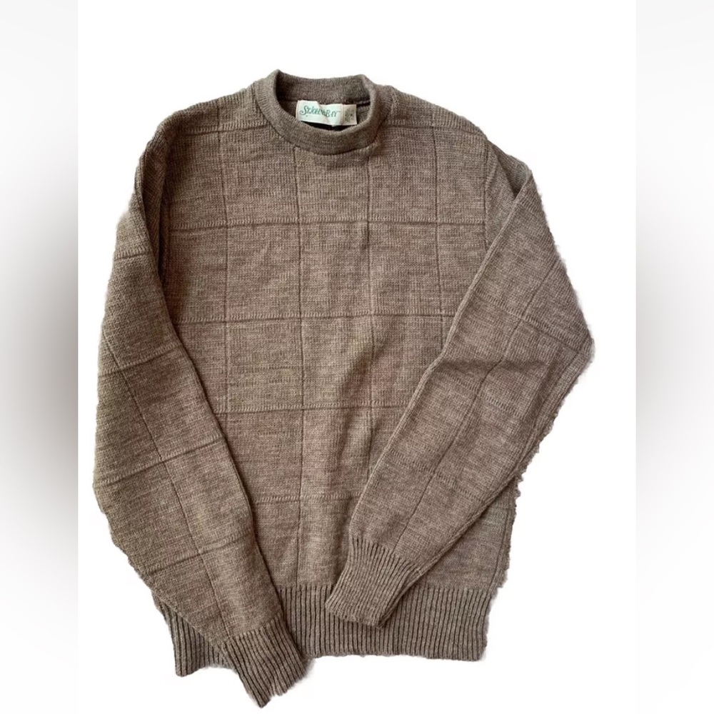 St John Bay’s Medium Brown Pull Over Sweater